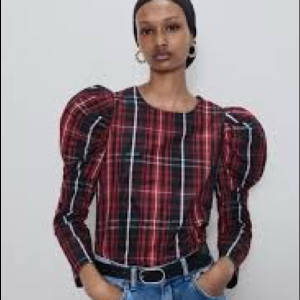 Plaid puff sleeve blouse